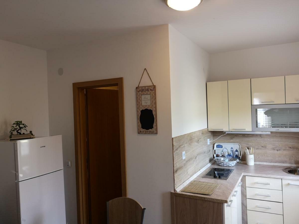 Tomek Apartment Vir Esterno foto