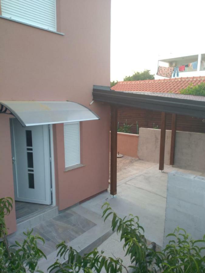 Tomek Apartment Vir Esterno foto