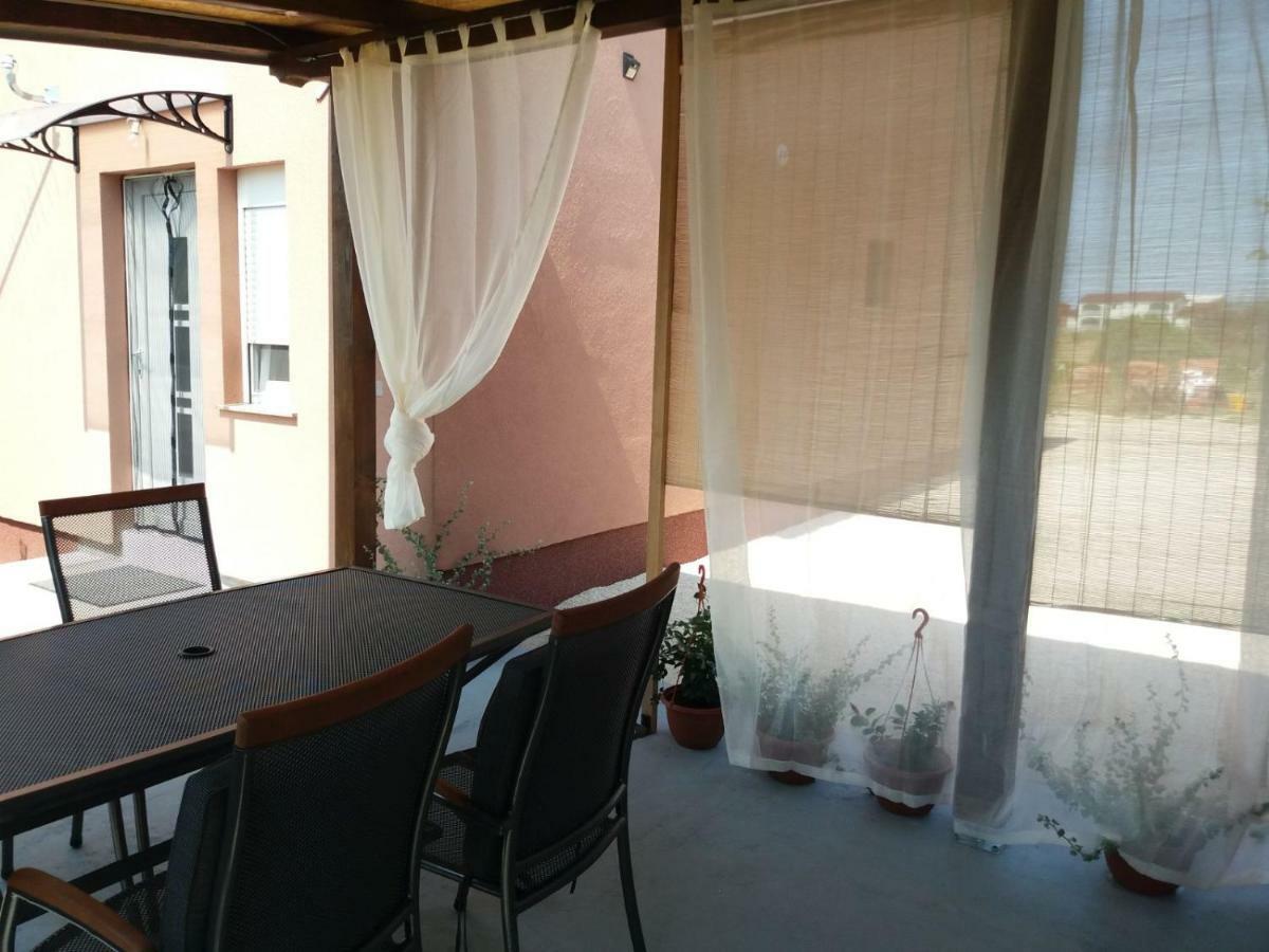 Tomek Apartment Vir Esterno foto